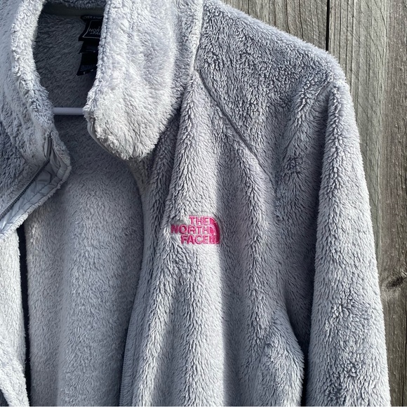GUC The North Face Women’s L Gray Fur Jacket with Breast Cancer Ribbon (1 flaw) - Picture 6 of 15